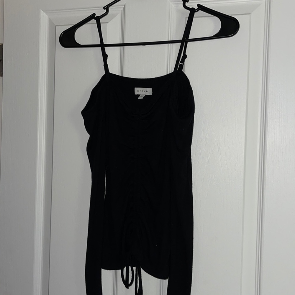 Black Shoulder-less long sleeve